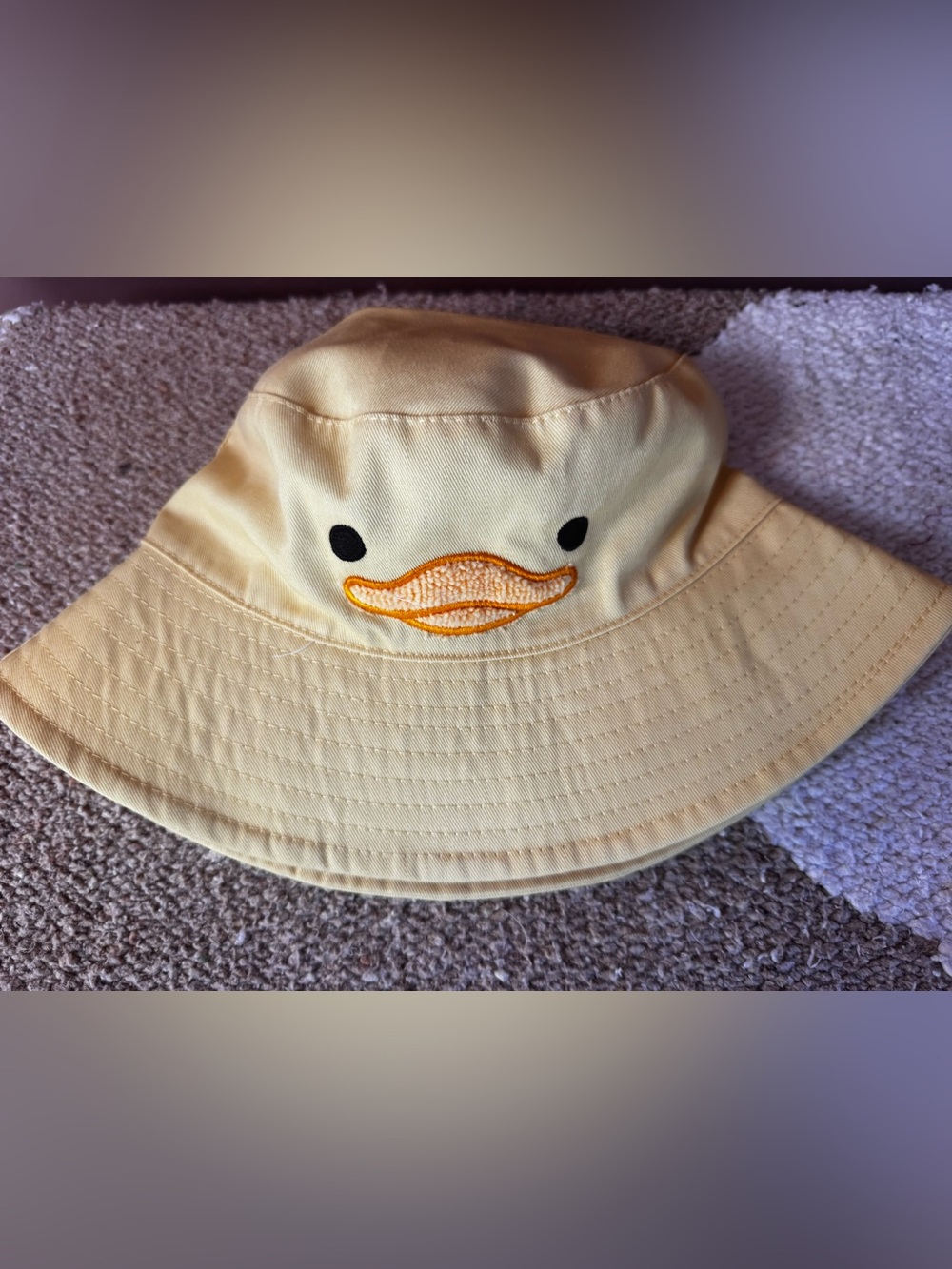Claire’s Duck Bucket Hat - Picture 3 of 6
